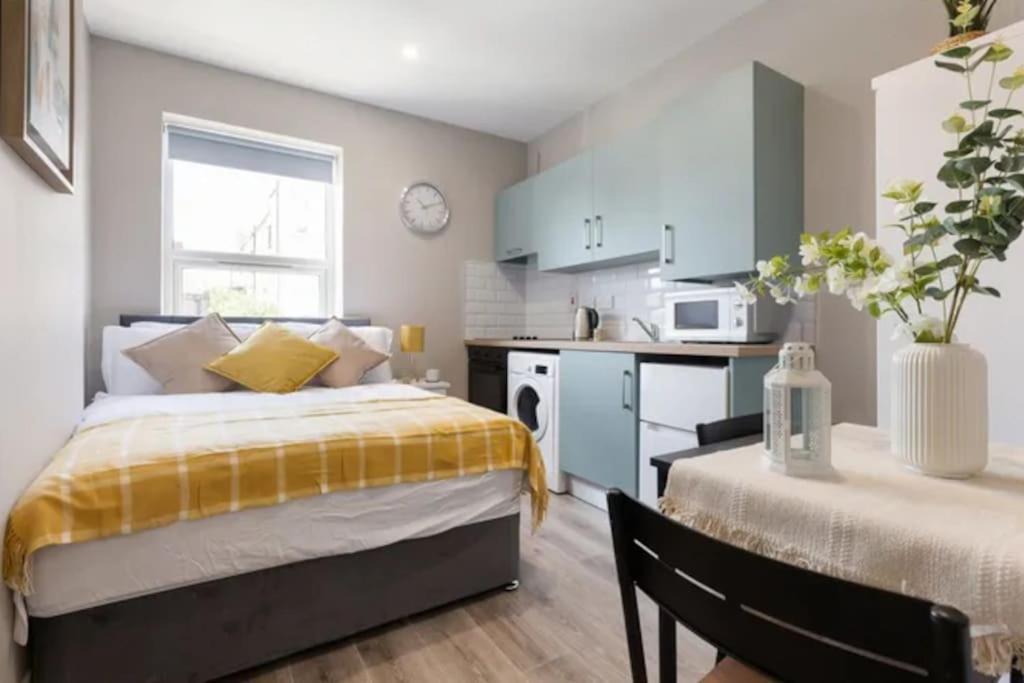 Апартаменты Private Cosy Studio - A1 Location Дублин Экстерьер фото